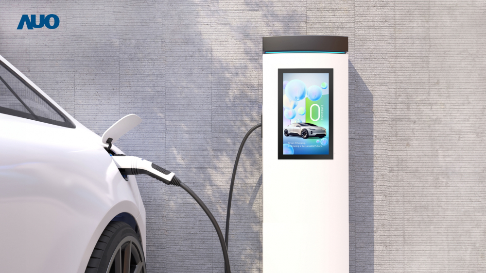 友達〝EVSE車用充電樁解決方案〞專為電動汽車充電樁設計，具有高亮度、克服戶外艱難環境的耐溫、耐紫外線等特性，並搭載散熱性及擴充性強的高效能工業電腦，可實現人機互動訴求，如資訊顯示、支付等應用